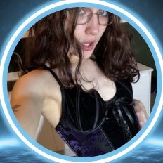 The IR couple of your dreams. Mistress ⛓️ Key Holder 🔑 MDNI 🔞 Tribute to on throne to Message ⬇️