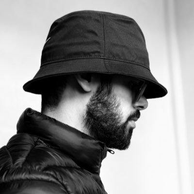 An engineer & designer who likes to learn & build.