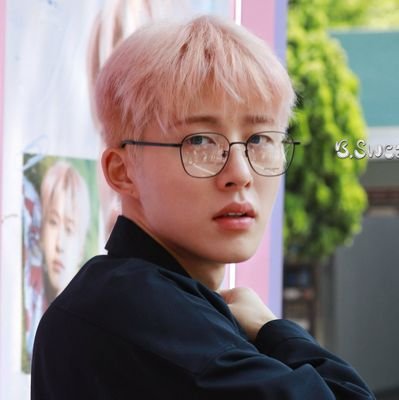 abiandhr's profile picture. people go and block.