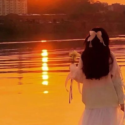 Giselle34563's profile picture. "Every day is an opportunity to express myself."
