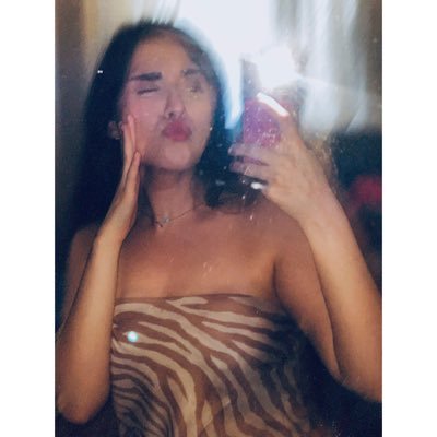 Unknown_317_'s profile picture. 70 | 👩🏻‍⚖️