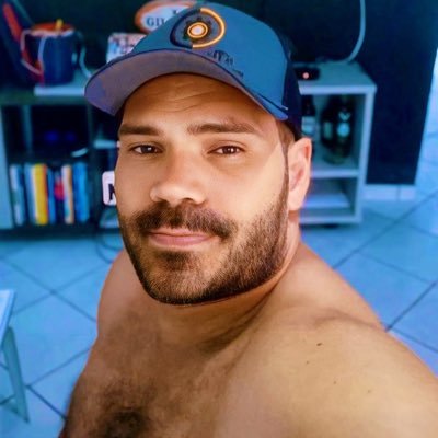 Robersonsansi's profile picture. Se um homem não descobriu nada pelo qual morreria, não está pronto para viver. Martin Luther King