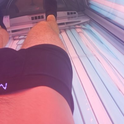🔞+ ONLY | 20 | Size 10 | custom vids/pics. | pay if you dare 😏