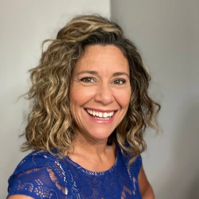 RisaWarner33's profile picture. UGC creator