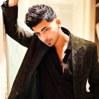 EUeuyu31223's profile picture. 