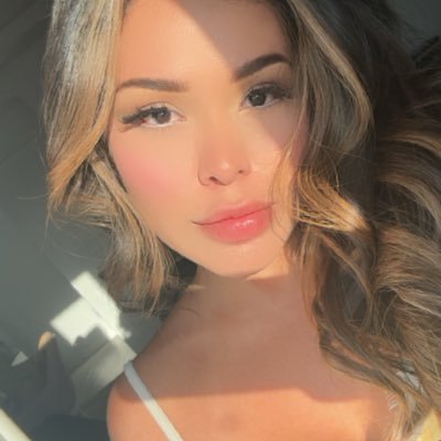 Roseline3491's profile picture. sexy roach ❤️