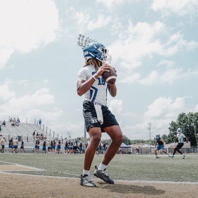 C/O2027 QB |HT:6’1| WT:170I GPA 3.5 Bryant High School Email: kylershelby41@gmail.com Phone: 501-454-6542 #BryantHornets #212 NCAA ID# 2506626699