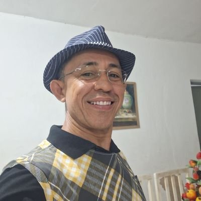 EloildeL's profile picture. 