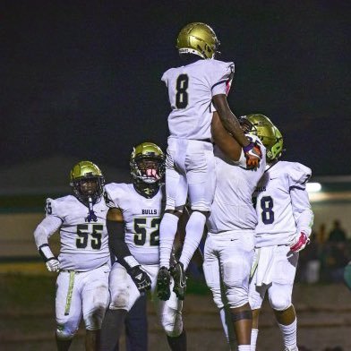 E.E smith high school / Running back ~ WR / 5’10 154 /4.00 gpa / ‘26 / NCAA ID 2409401961