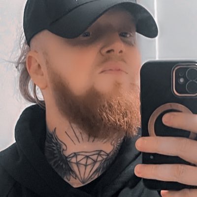 Jay 🏴 Profile