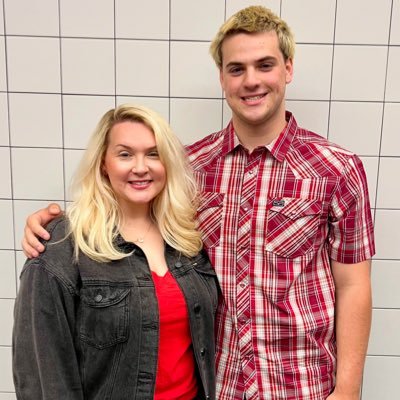Busy mom of student high school athlete! Baseball & Football are life. A Melissa Cardinal raising a Melissa Cardinal. #redred
