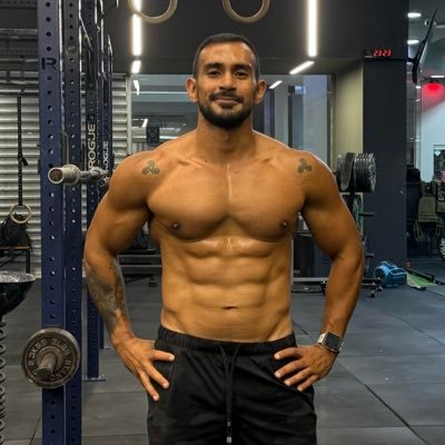 Fitness trainer (ACSM) 📚Estudio nutrición, tengo diplomado en nutrición clínica y deportiva. Consultas:📱WhatsApp: +584242644756 leo@estandoenforma.net