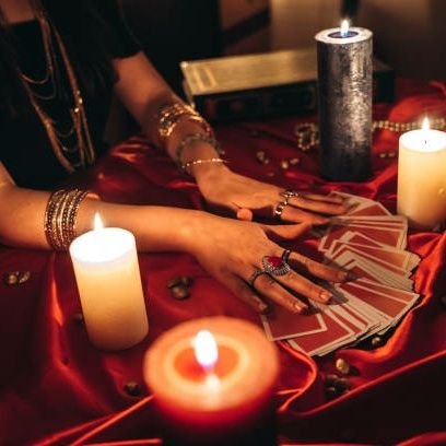 Psychic Medium💫
|Guiding you through life's
journey 🌟|Tarot & Astrology Insights🔮
|Revealing
hidden truth🔎
BOOK⬇️ PAID READING📌
LOTTERY
SPELL💯