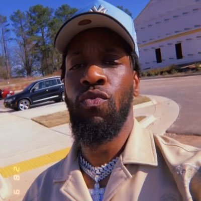 ALREADY FAMOUS🌏🌟 Follow me on IG: jaygotthejuiceee