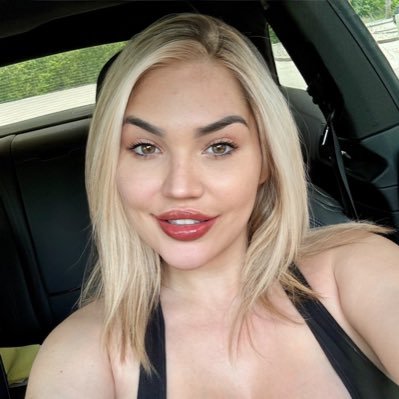 Top creator on onlyfans 😜 find out why and tap that link 👇🏻