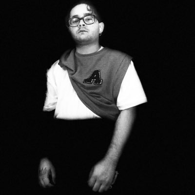 DOSMILDOSganga's profile picture. “low-brow, but I rock a little know-how”