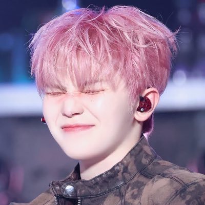 ตอบช้าหน่อยมีงานประจำคับ ఇ ◝‿◜ ఇ seventeen nct (n’)dream got7 day6 #nananazqreviwe