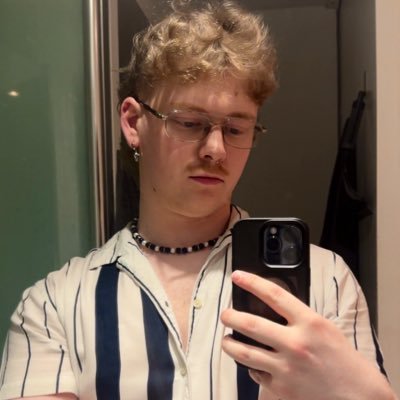 harrydancey_'s profile picture. 22