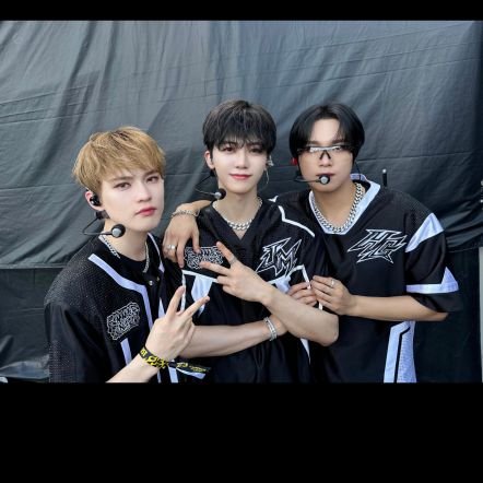 lilsun121's profile picture. #재민 #천러 #해찬 ♡7드림 ♡
🐯🦊🐶🐻🐰🐬🐹