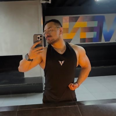 Herc_07's profile picture. Alguien me enseño que, valía por lo que podía dar, ahora que estoy obsesionado, no me pidas que “cambie” 🦅⚽️💙💛 elemento del patriarcado @clubamerica