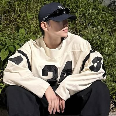 All of SEVENTEEN's music is written and composed by human creators. - woozi