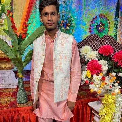 pandetiwar78697's profile picture. Difficulties become weak when they find you strong.
꧁༺༒ रघुकुल ༒༻꧂रघुवंश Ram