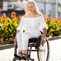 👩🏼🦽➡️🦽👩🦽Dr Cassandra Jones❤️🧡🤍🩷💜 (@drcassyjones) 's Twitter Profile