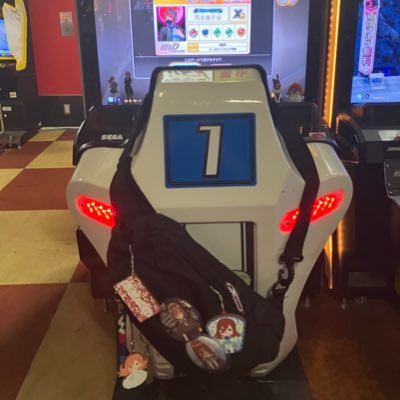 |´-`)滋賀でDACやってますたまに湾岸もやってます(好きな飲み物|レッドブル|モンエナ|ライフガード)(やってるゲーム|ポケポケ|ポケモンGO| ブルアカ|雀魂|コンパス|IRIAM|/五等分の花嫁の三玖ちゃんを推してます|´-`)/よろしくおねがいしますm(*_ _)m