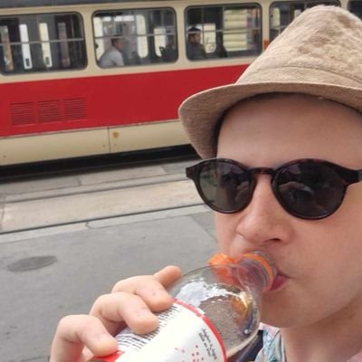 julianksieski's profile picture. Działacz @partiarazem | @socjalistyczna | @mloderazemki | Podróżnik zbiorkomem 🚉 | Student Politologii | Kibic FC St. Pauli 🏴‍☠️🏴‍☠️🏴‍☠️ |
