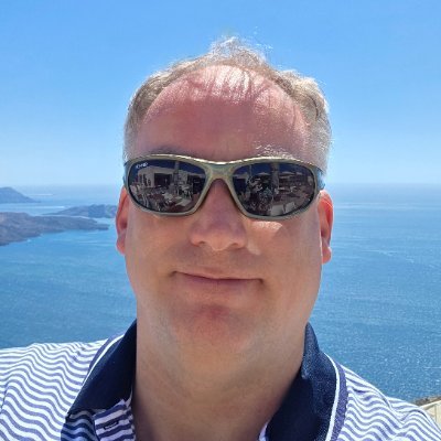 Hospital pharmacist | Healthcare | Mixed couple (Surinam) | Music | Running | Aviation | Space | Science | Wine&dine | Weather | Hearing impaired | Worldcitizen