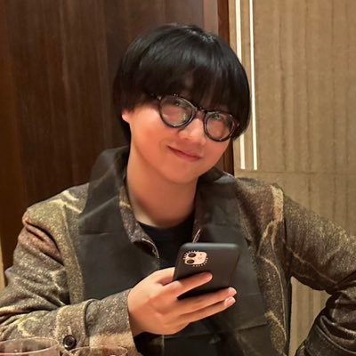 2nd-year Master’s student at @YamasakiLab, UTokyo Interested in fairness of multimodal AI models
