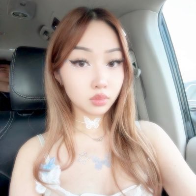 jenuweenie's profile picture. https://t.co/2wJd2wC49g | chronic annoyer