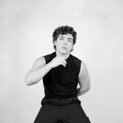 martiluvsjuani's profile picture. who could ever leave me darling? but who could stay.