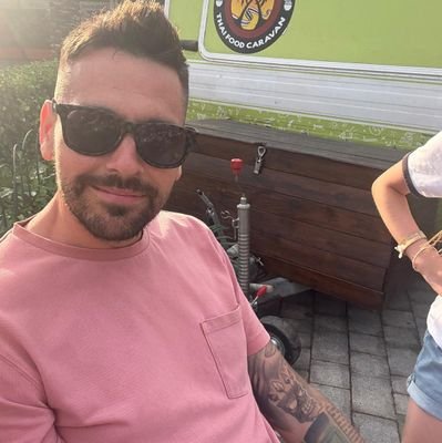Husband to 1, dad to 3, teacher to 30+, opinions and tweets are my own.