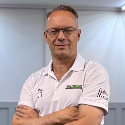 The UK’s Only Putting & ShortGame Specialist • SCORZONE GRS Green Reading Coach • The StrokeCoach Inventor • Online & In-Person Coaching