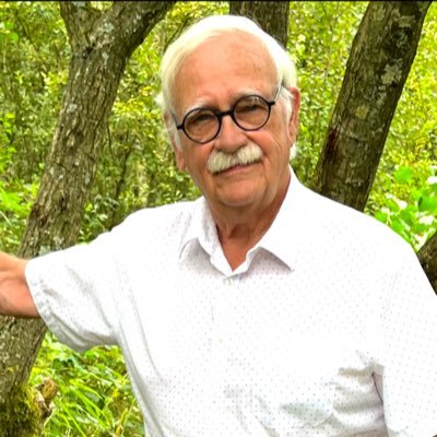 Ik ben nu een Linkse Zwollenaar niet erg toch ? # Maar ook best een aardige weduwnaar # lekker 🍷En natuurlijk de Haagse Hopjes…mmmm