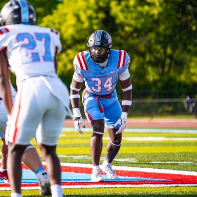 ZHS Football ILB/OLB/Edge | Class of 2026 | 3.0 GPA | 6’2 215lbs|225-975-9363 | dylanshelmire@gmail.com | NCAA ID# 2207626418| ★ ★ ★ ☆ ☆