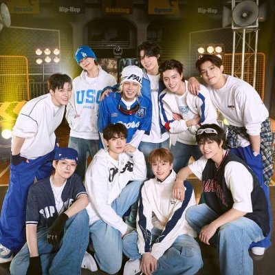 ChauanhRosean's profile picture. YG stan