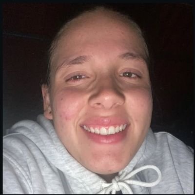 Marcela_CE12's profile picture. 