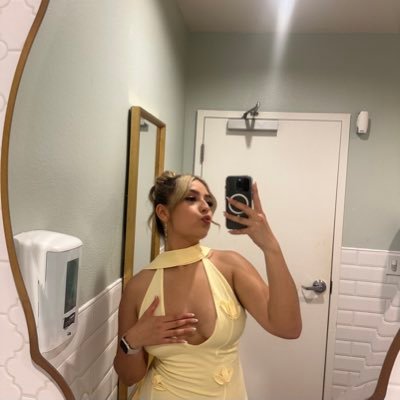 Lareynabreanna_'s profile picture. 🧍🏻‍♀️