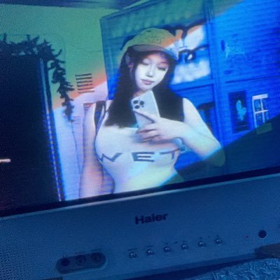 Xinsvibe's profile picture. 