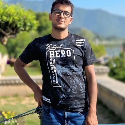 kashmir🇮🇳
liberal,
secular,
political science student ,
love reading 📚📚📚
son of globe