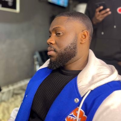Hola cules👋🏾 @FcBarcelona my DNA❤️💙 Music -#RickRoss Maybach Music TVseries - #PrisonBreak #GoT #Power /Politics/Writing/Poetry/philosophy/Chess hustling