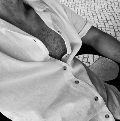 Um corpo teu, só teu, por uma hora ou o tempo que desejes...
#mulheres #sigilo
#soumanoite
#semcompromisso
#Portugalmulheres
#prazer #dating