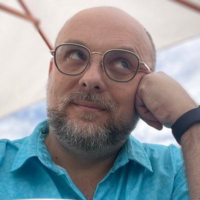 Former International Man of Mystery. Doting dog dad 🏳️🌈 Active alt of @kijiaoshou #wreckademic and current #PhD student of #TTRPG for learning. 🇿🇦