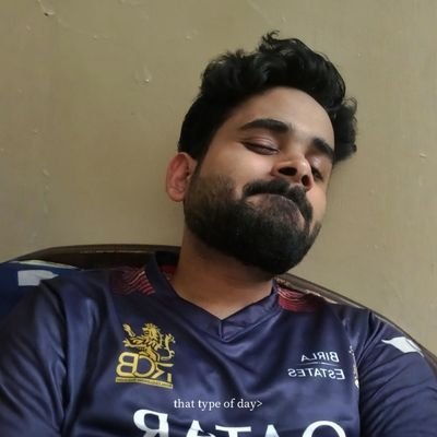 cringetweetss's profile picture. Part Time Bakchodi🥰 | Part Time Sketch Artist👨🏻‍🎨 | Full Time Corporate Majduri🤕 | RCB Fanboii❤️‍🔥| Love to talk about movies especially CRIME THRILLERS💀