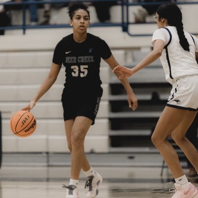 Nadia Traylor Profile