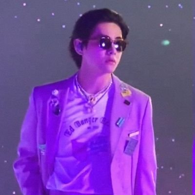 BTS ⟭⟬ ARMY 💜
I'm just being me 💫
i have reasons I should love myself 🫶🏻