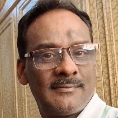 மக்கள் தலைவர் எங்கள் சீமான்.
நாம் தமிழர் அரிசியல் எல்லா உயிர்களுக்கும் ஆனது... மண், காடு, செடி, கொடி, பூச்சி, வண்டு மற்றும் மனிதன்..