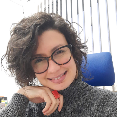 ThasdeLima25004's profile picture. 